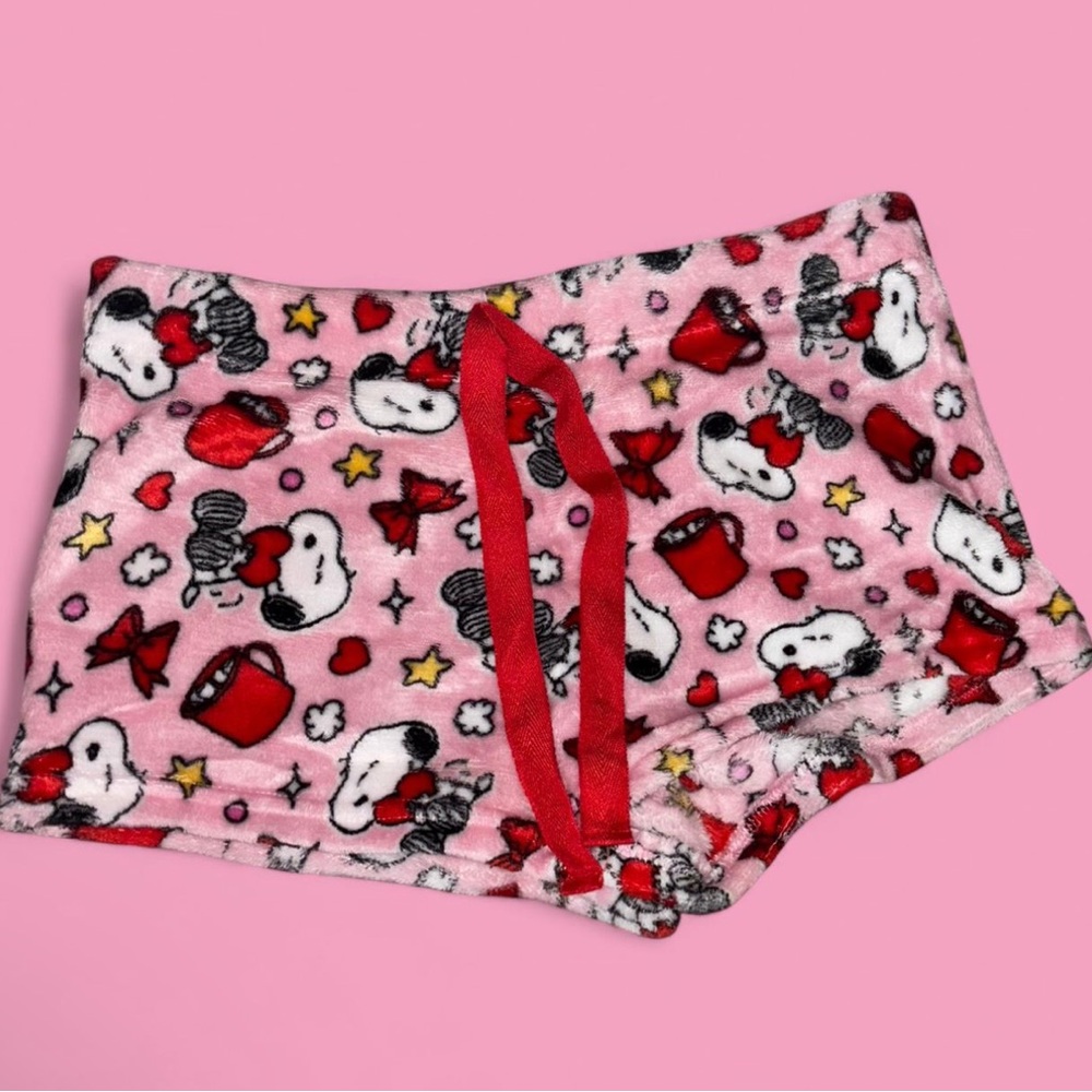 pink snoopy sleep shorts
